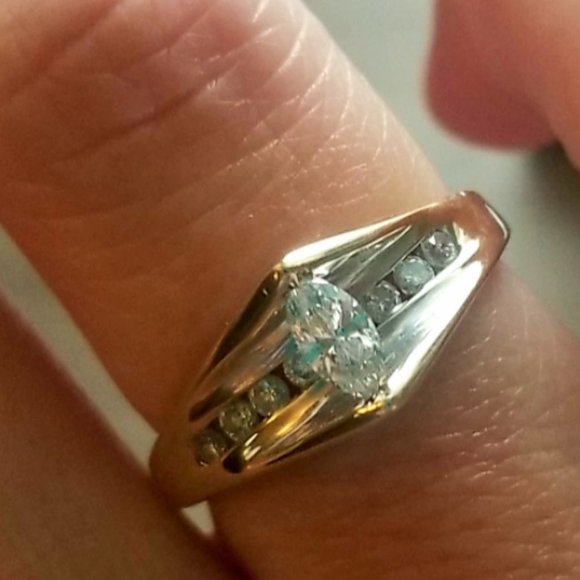 Marquise Diamond Ring - Picture 1 of 2